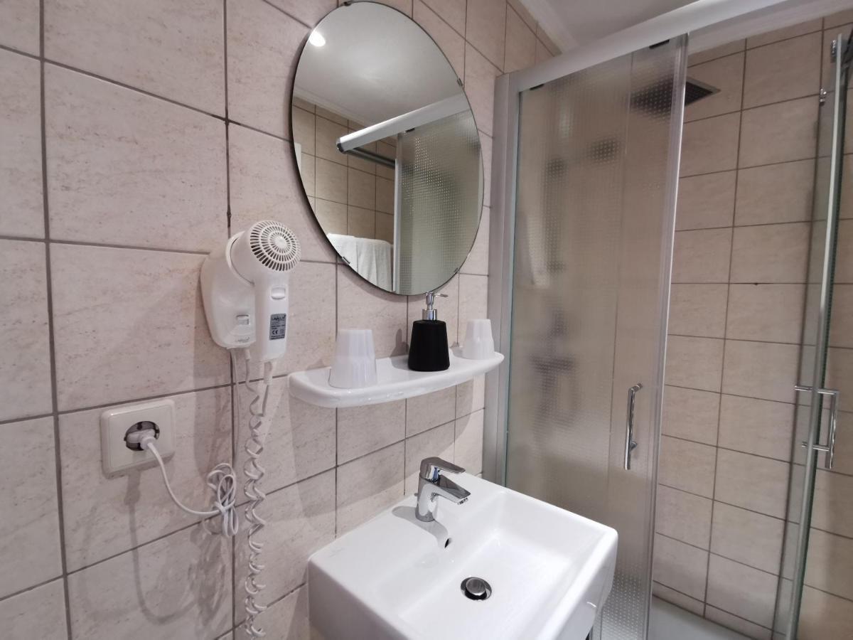 Bivius Hotel Restaurant Luxembourg Strassen Zewnętrze zdjęcie