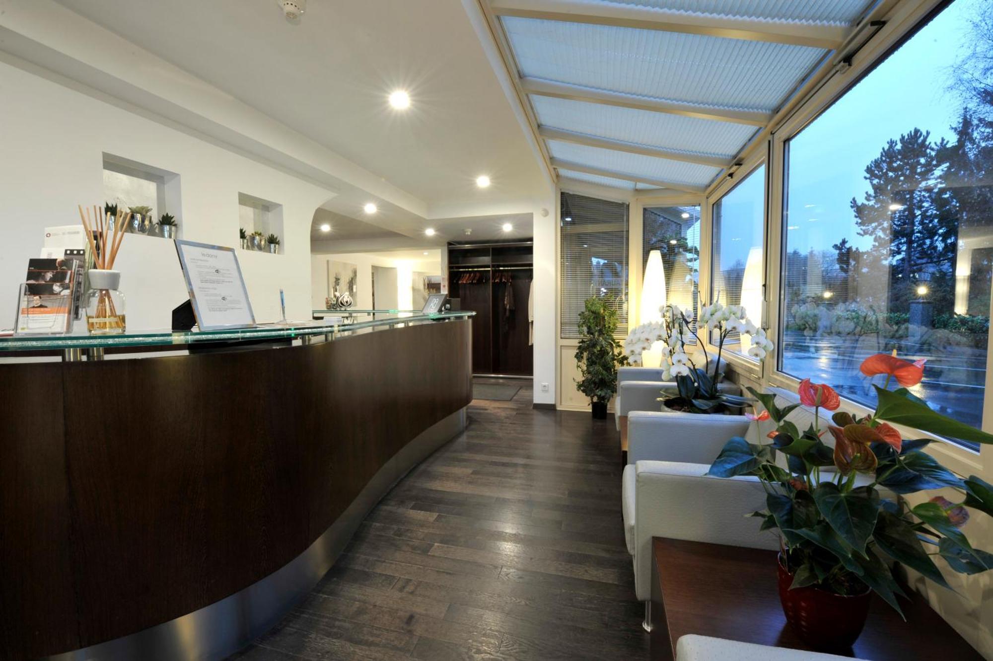 Bivius Hotel Restaurant Luxembourg Strassen Zewnętrze zdjęcie