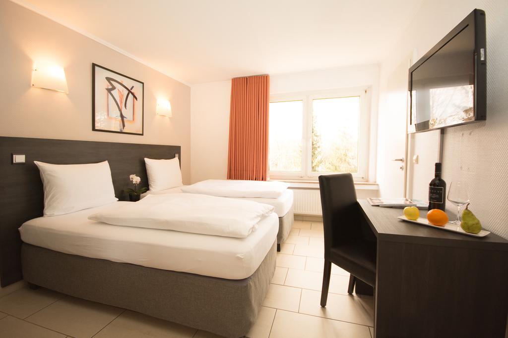 Bivius Hotel Restaurant Luxembourg Strassen Zewnętrze zdjęcie
