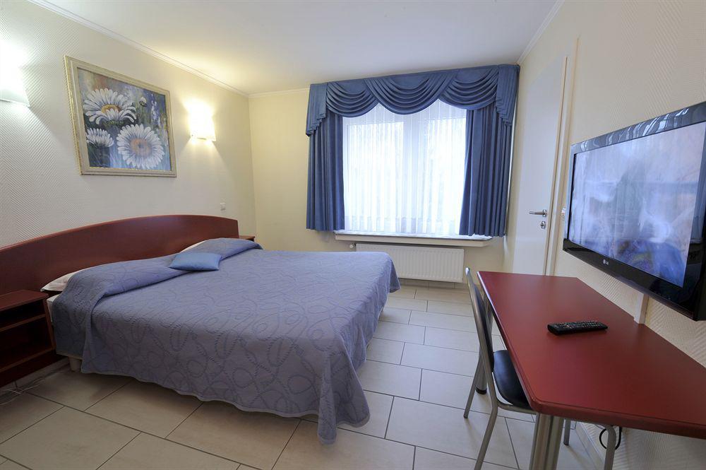 Bivius Hotel Restaurant Luxembourg Strassen Zewnętrze zdjęcie