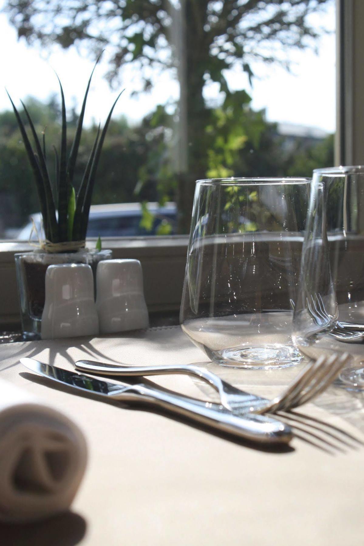 Bivius Hotel Restaurant Luxembourg Strassen Zewnętrze zdjęcie
